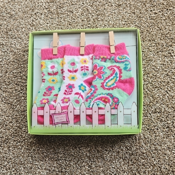 Vera Bradley Baby Socks - Tutti Frutti - Picture 1 of 6